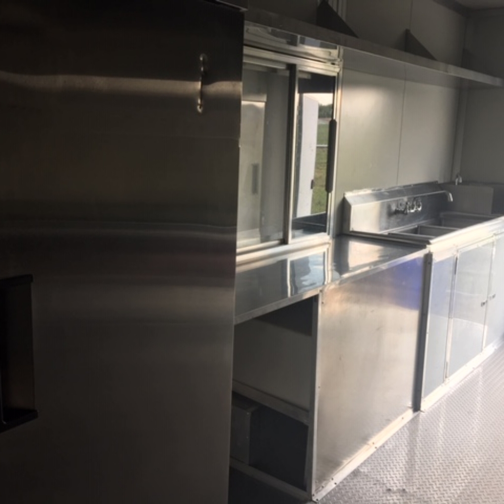 Food trailer - Picture 2 of 8